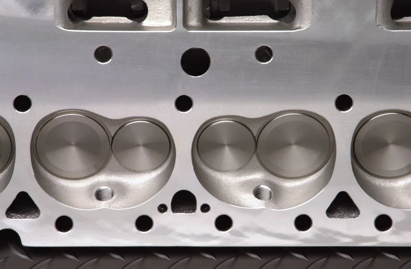 Edelbrock Single Perf SBC 70cc Head Comp - Image 5