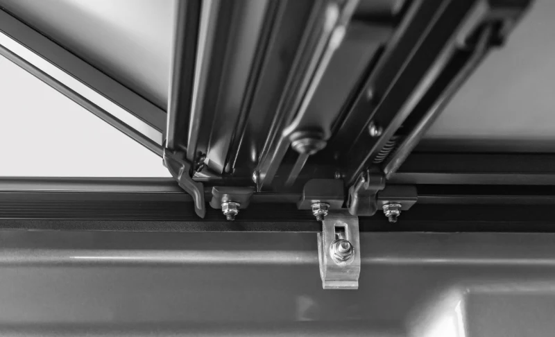 LOMAX Stance Hard Cover 19+ Chevy/GMC Full Size 1500 6ft 6in Box (w/ or w/o MultiPro Tailgate) - Image 19