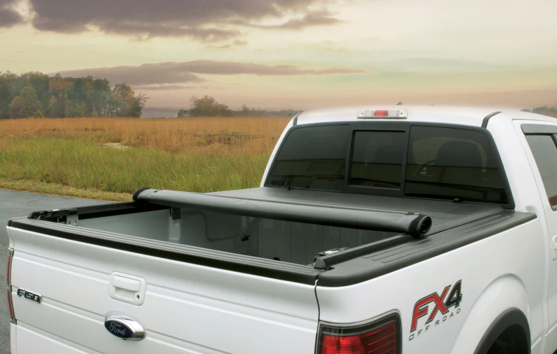 Lund 07-17 Chevy Silverado 1500 (5.5ft. Bed) Genesis Roll Up Tonneau Cover - Black - Image 18