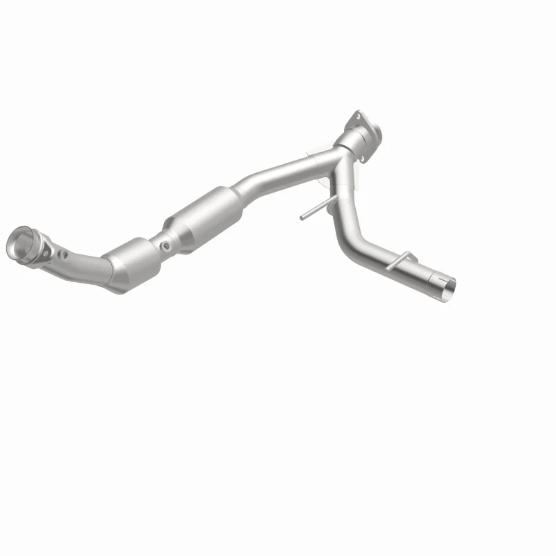 Magnaflow 03-04 Ford Expedition 5.4L Direct Fit Converter - Image 4