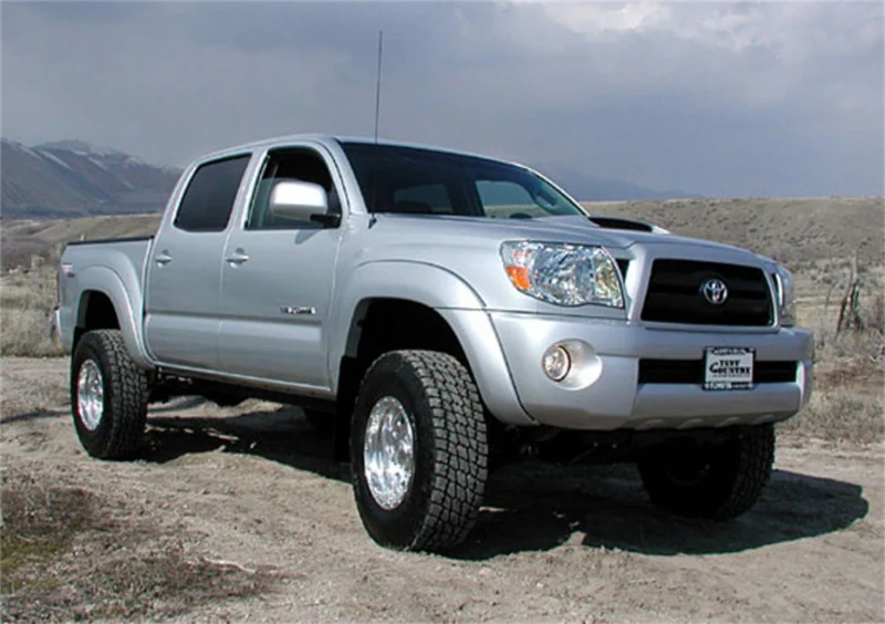 Tuff Country 05-23 Toyota Tacoma 4x4 & PreRunner 3in Lift Kit (Excludes TRD Pro) SX6000 Shocks - Image 4