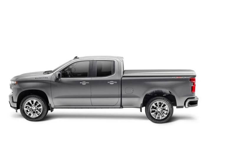 UnderCover 19-20 GMC Sierra 1500 (w/o MultiPro TG) 6.5ft Elite LX Bed Cover - Pull Me Over Red - Image 15