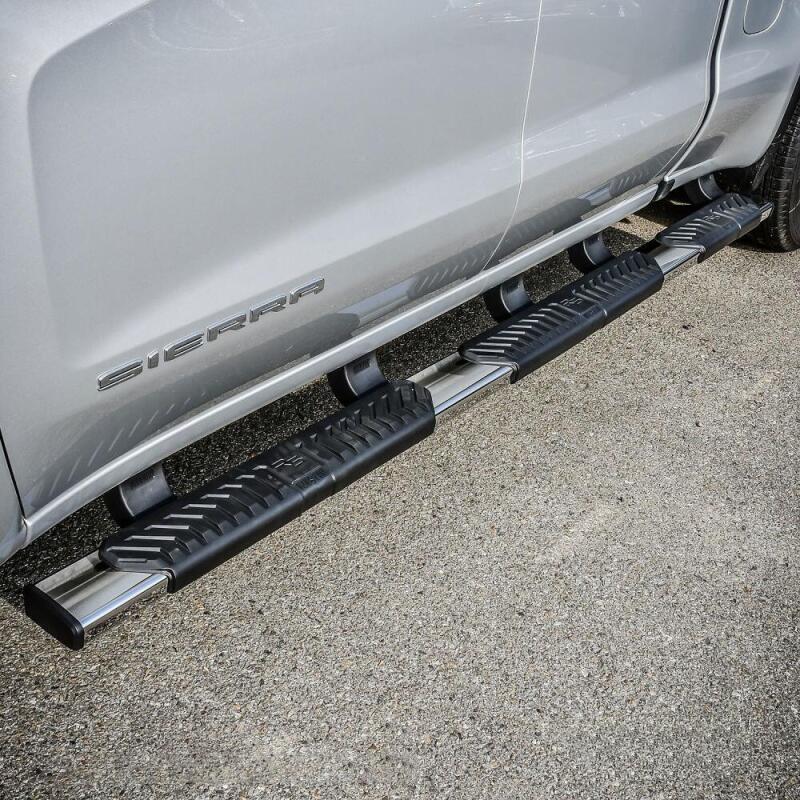 Westin 2019 Chevrolet Silverado/Sierra 1500 Crew Cab (5.5ft) R5 Modular Nerf Step Bars - SS - Image 4