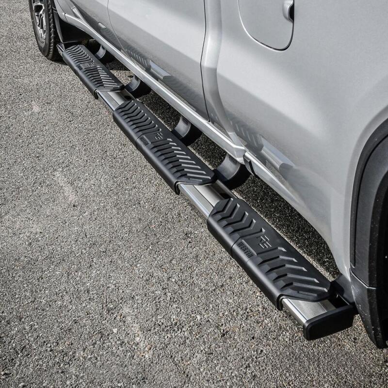 Westin 2019 Chevrolet Silverado/Sierra 1500 Crew Cab (5.5ft) R5 Modular Nerf Step Bars - SS - Image 5
